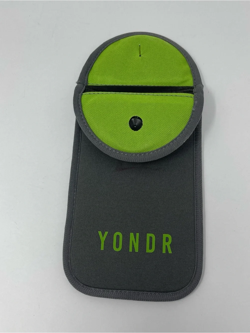 yondr size large